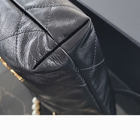 Chanel mini 22 bag with pearls. - Picture 6 of 10